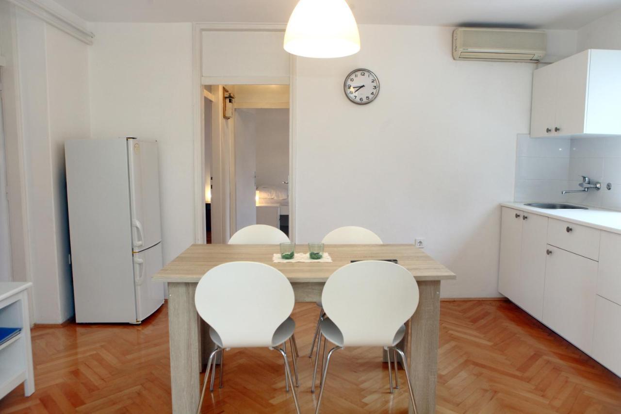 Warm And Comfy With Parking! Apartment Piran